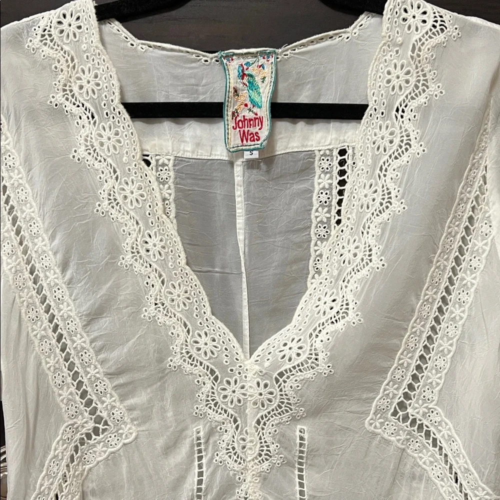 Johnny Was White Eyelet Lace Detail Tunic. Women’s Size Small - Picture 4 of 9